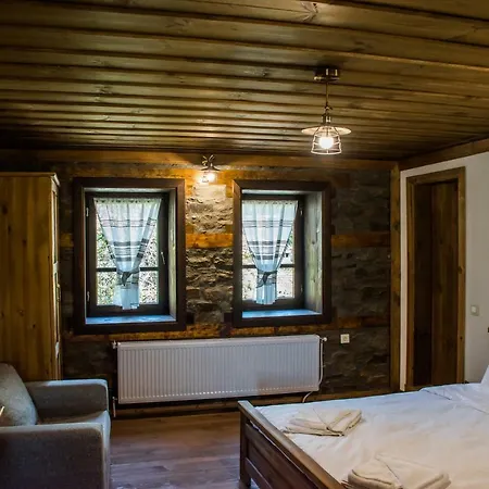 Pensión пачаловата къща