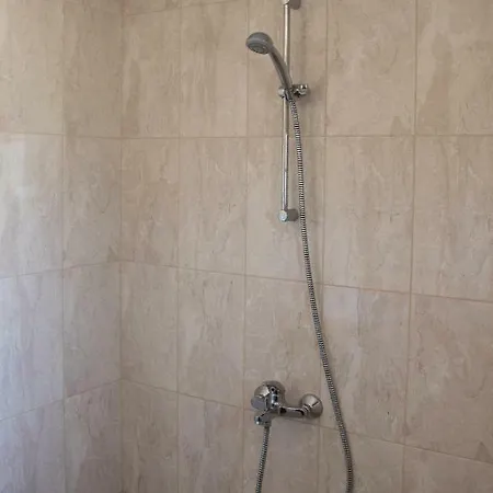 Pensión пачаловата къща *