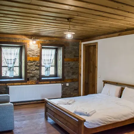 пачаловата къща *