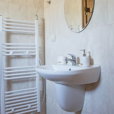 Pensión пачаловата къща *